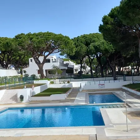 Aldeia Acoteias Villages